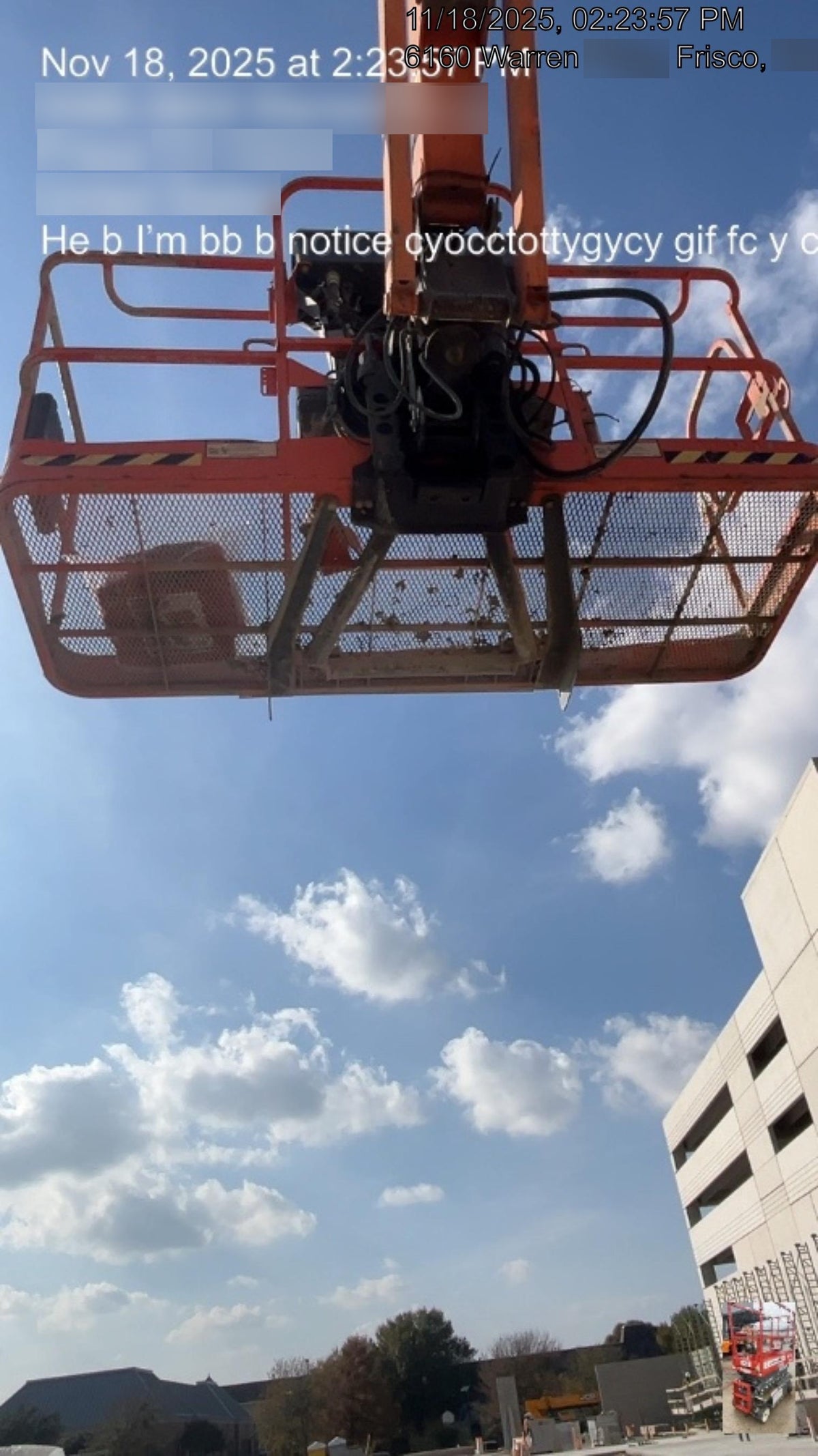 2022 JLG 660SJ