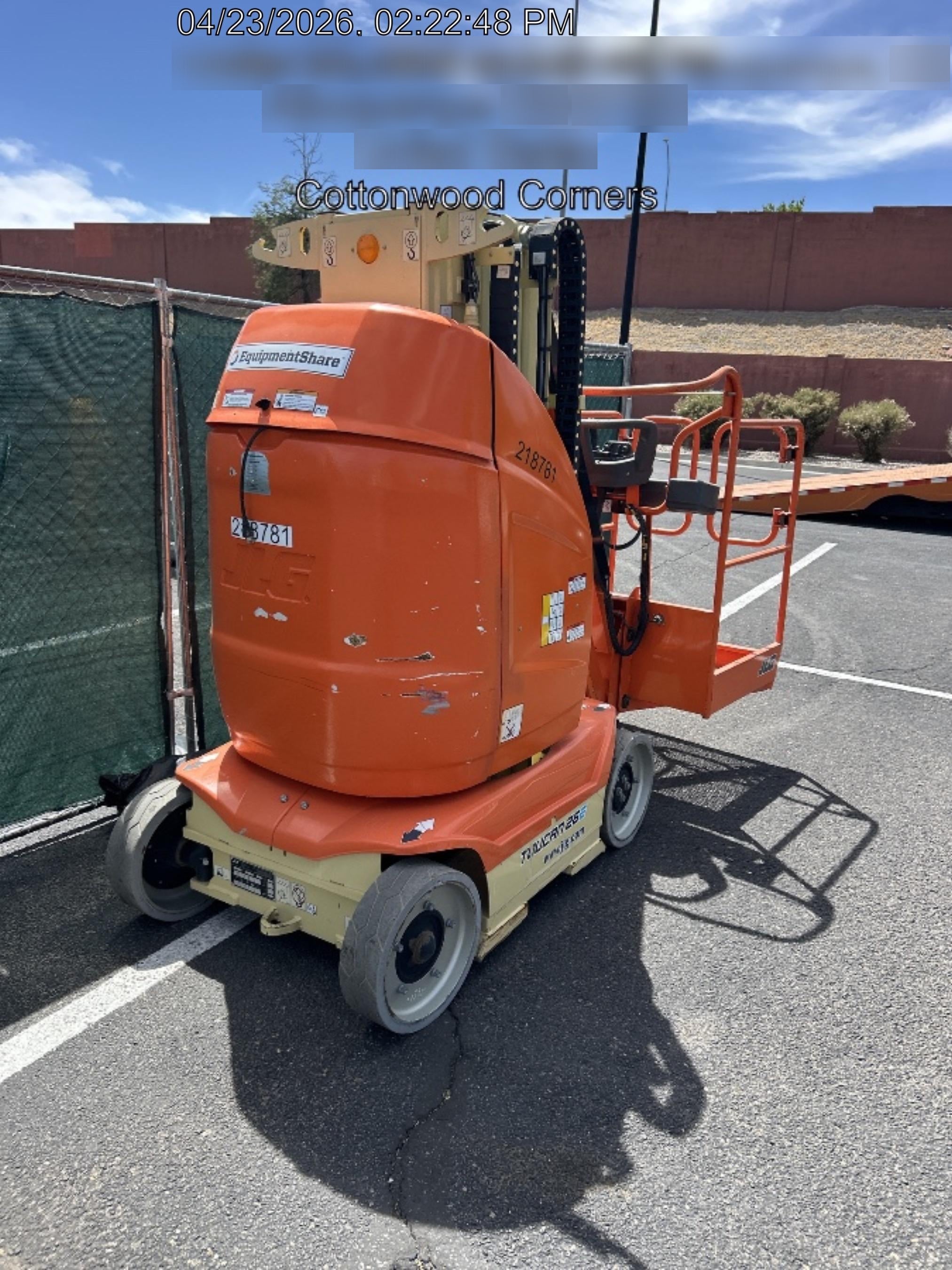 2022 JLG 26E