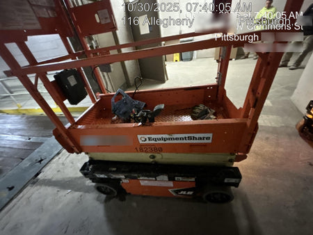 2021 JLG ES1330L