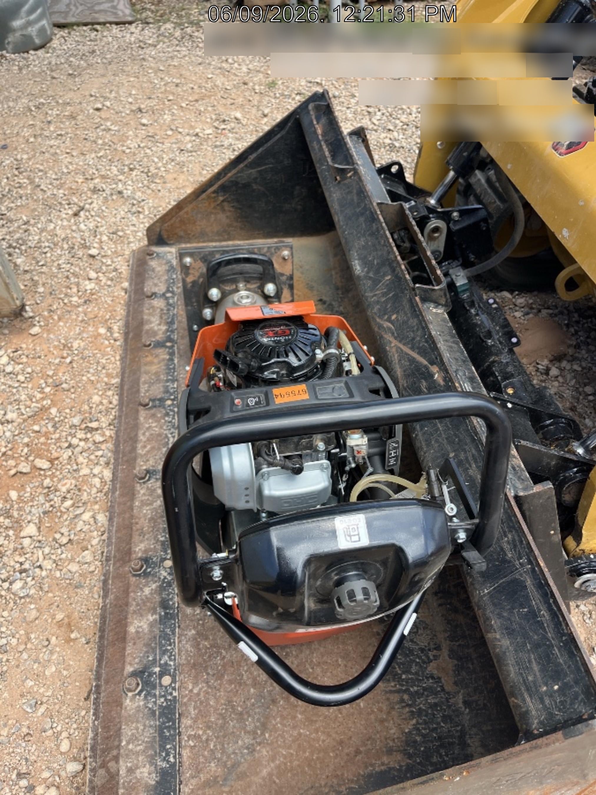 2026 HUSQVARNA LT6005
