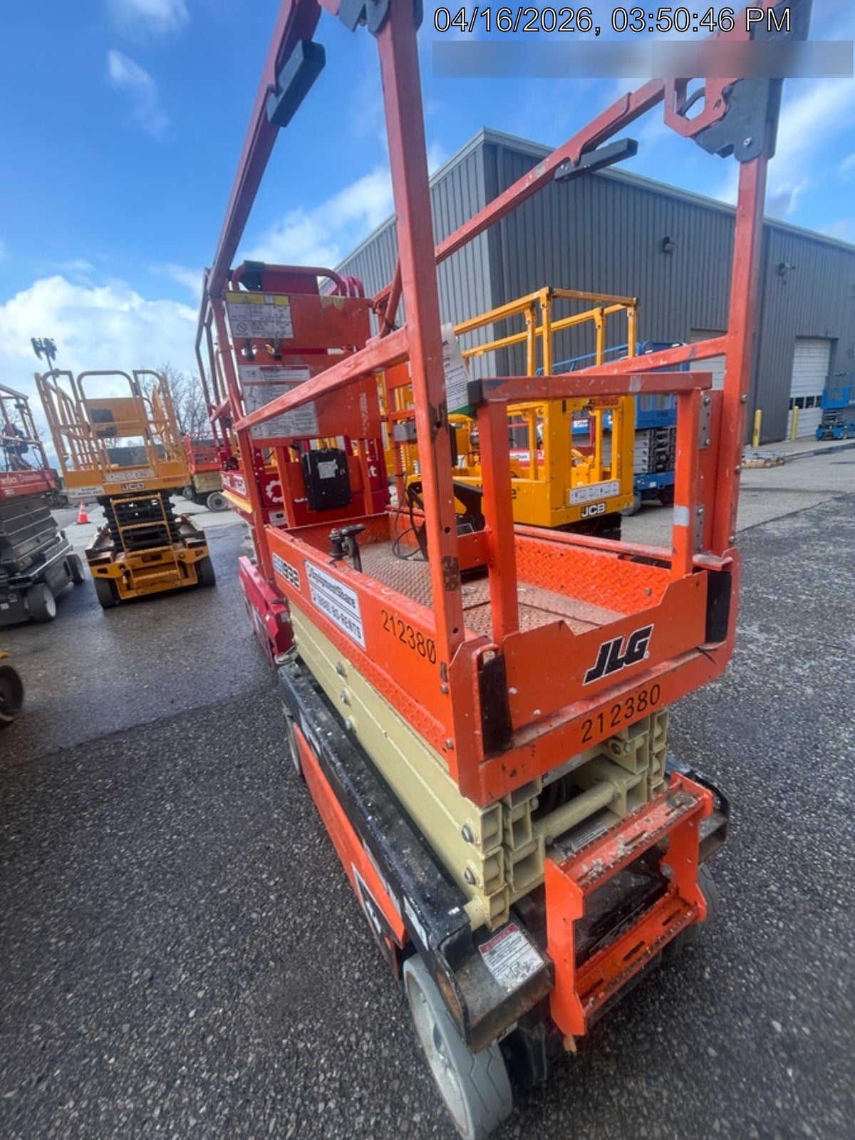 2022 JLG ES1932