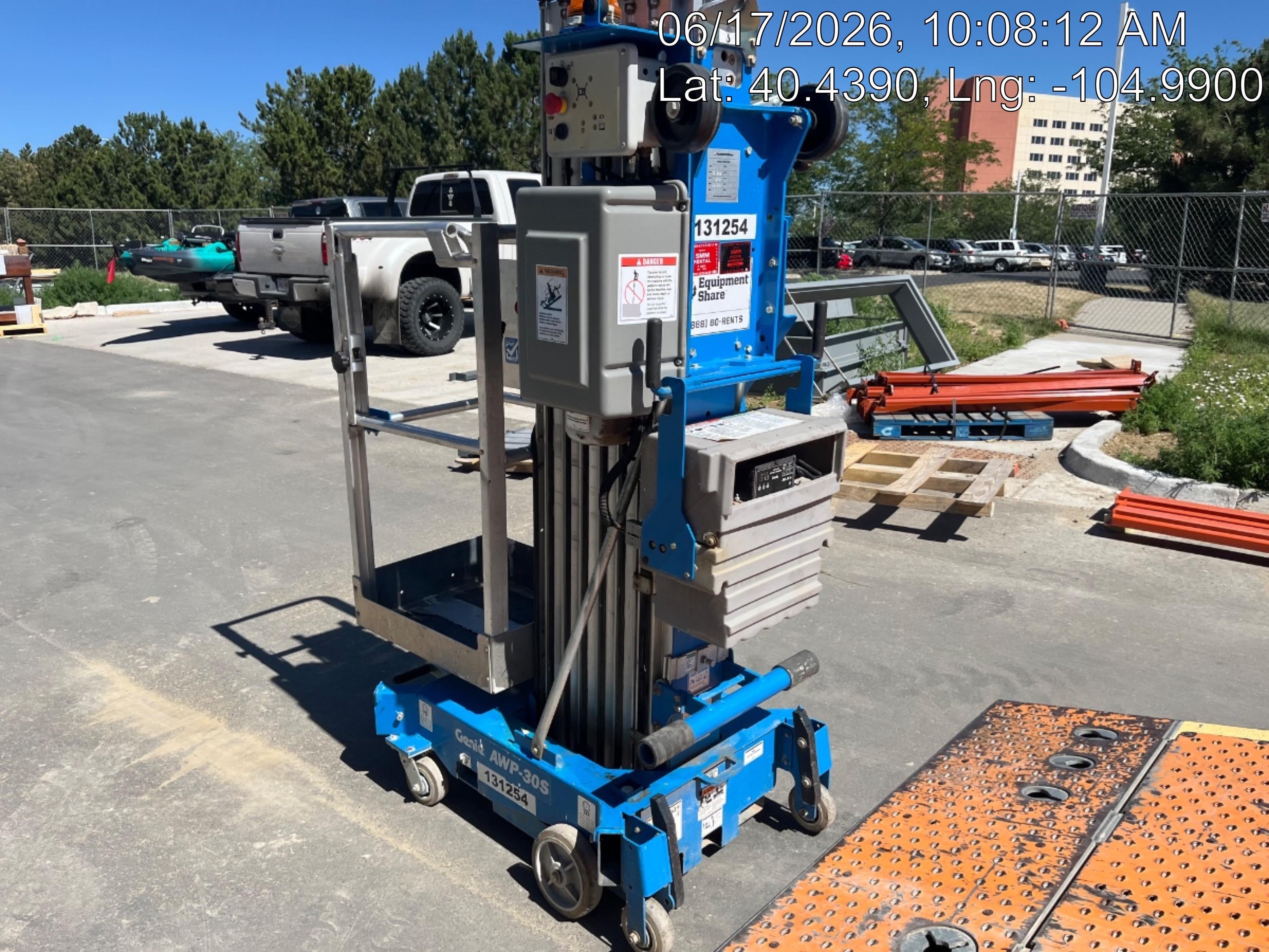 2021 GENIE AWP-30S DC