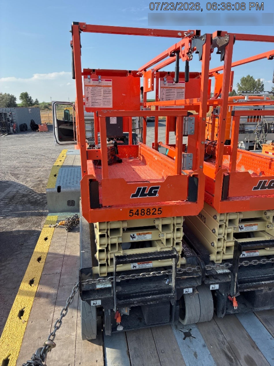 2025 JLG ES1932