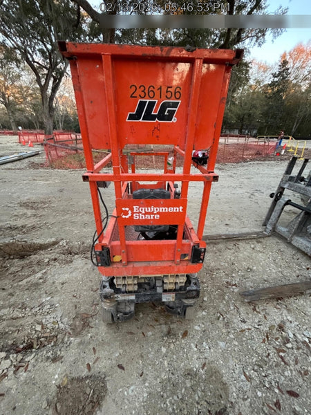 2022 JLG ES1330L