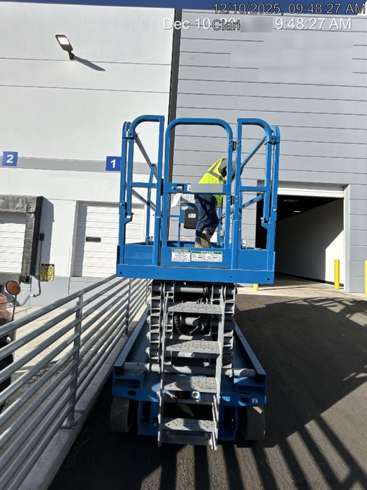 2020 Genie GS-4047 Standard, Folding full height swing gate, 800W Inverter