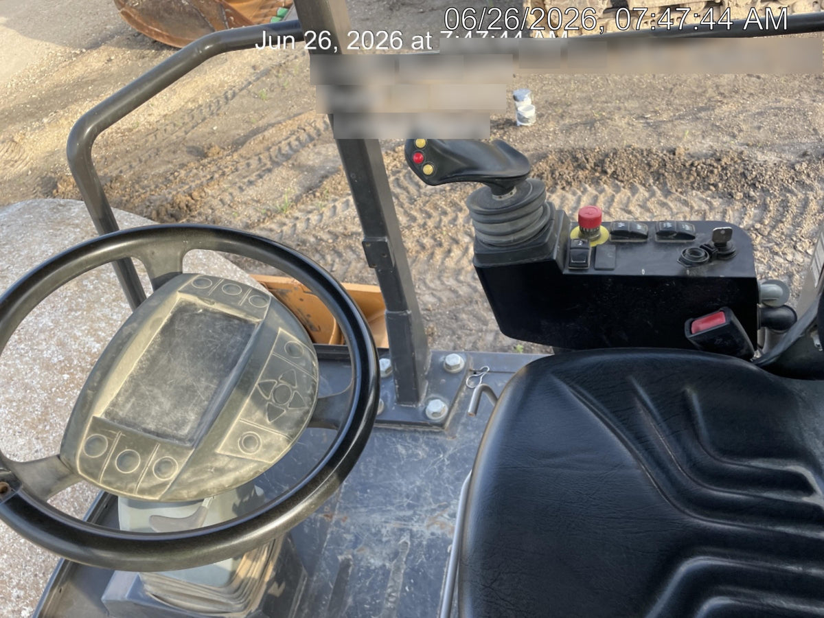 2023 CASE SV211E