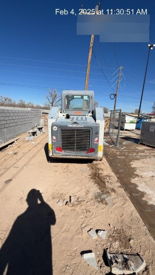 2022 TAKEUCHI TL8R2-R