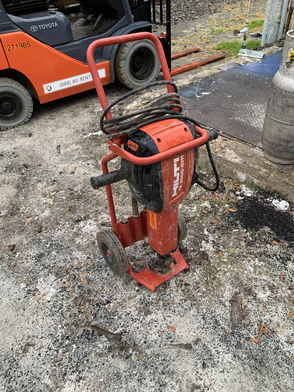 2020 HILTI TE 3000-AVR