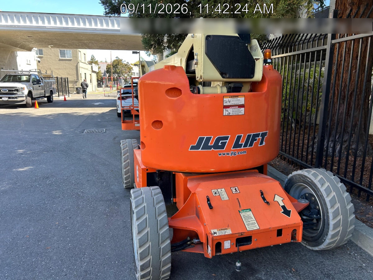 2019 JLG E450AJ