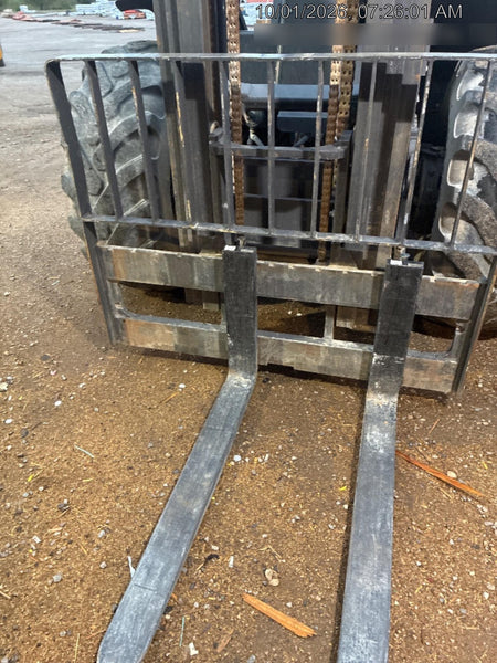 2023 CASE 588H
