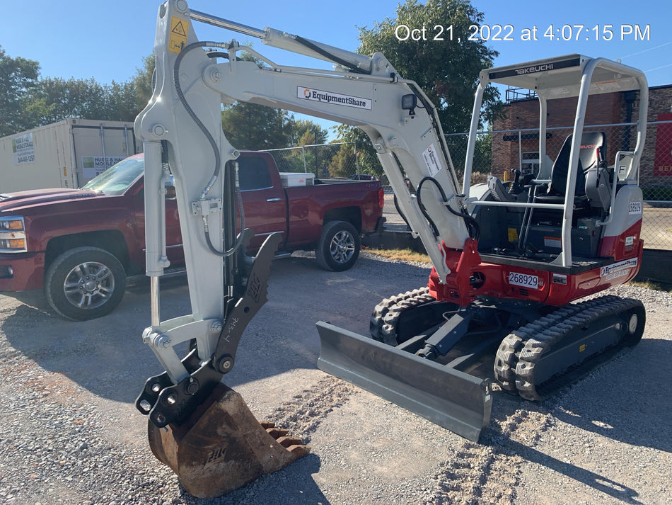 2022 TAKEUCHI TB235-2R