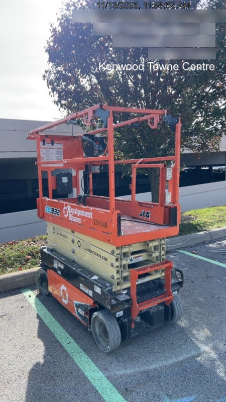 2022 JLG ES1932