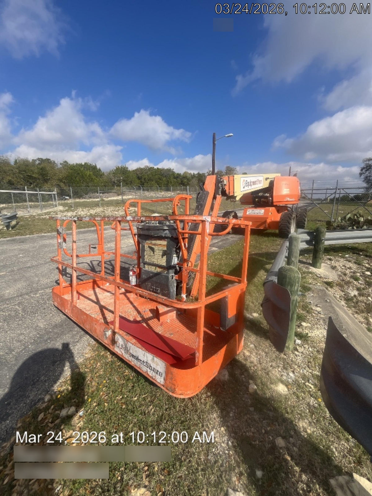 2019 JLG 660SJ
