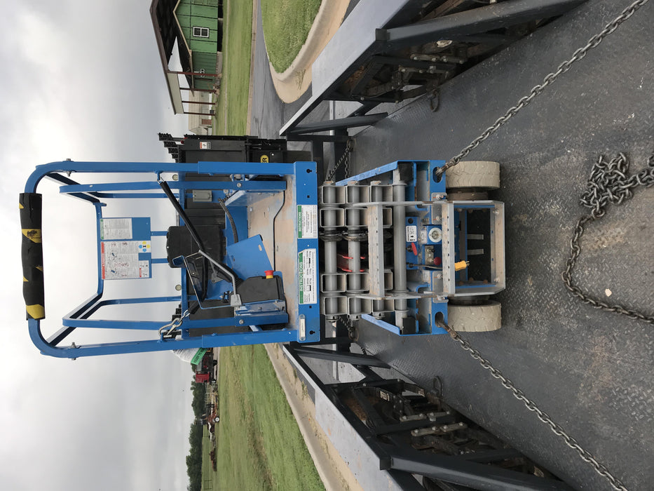 2019 Genie GS-1930 Fixed rails with chain Entry