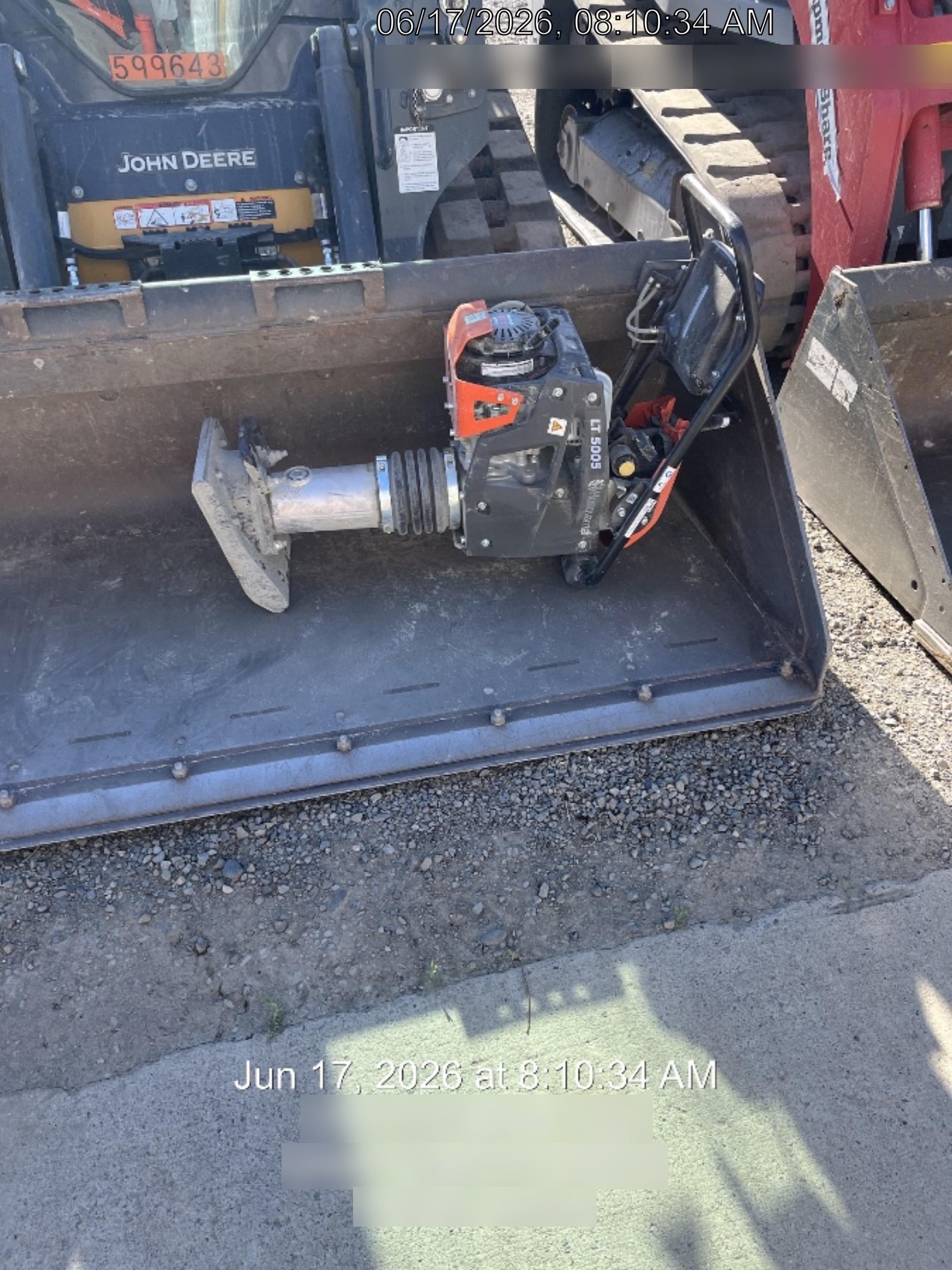 2025 HUSQVARNA LT5005