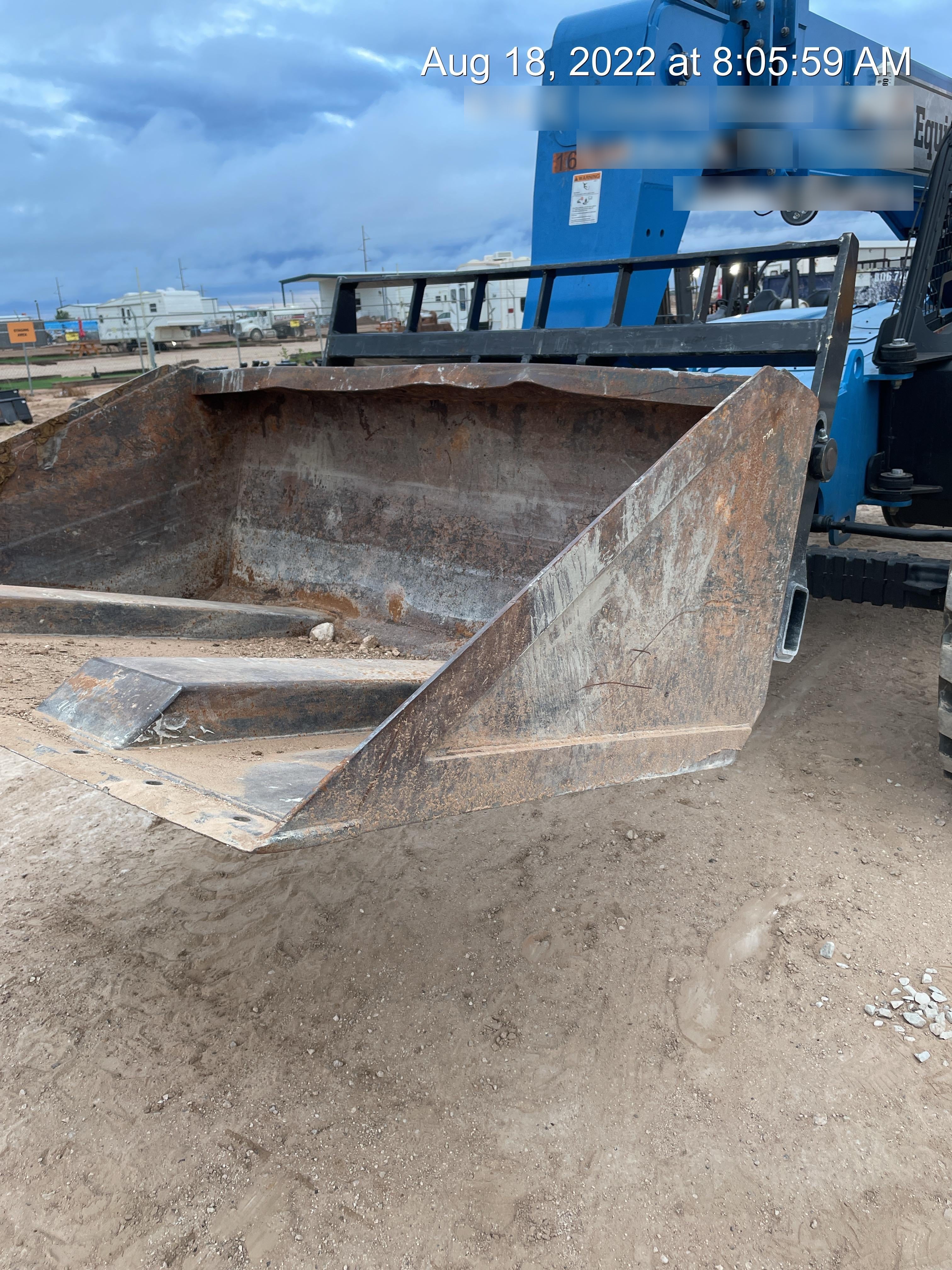 2019 ARROW MATERIAL HANDLING Dump Hopper