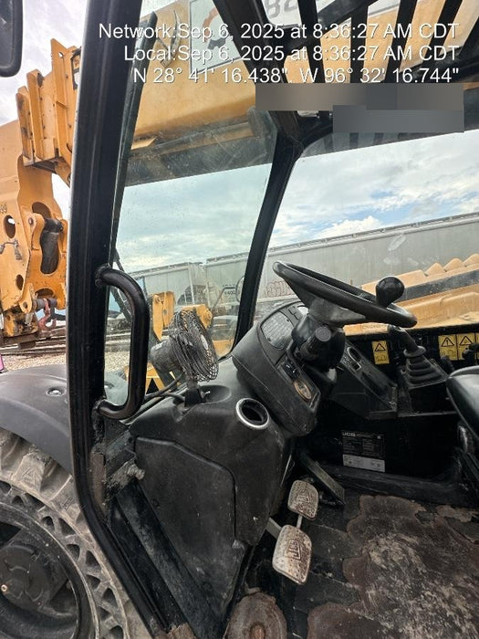 2019 JCB 510-56 74 HP w/CAB/HVAC, Beacon, Worklights, Aux Hydraulics, Solid Tires w/72" Carriage/60" Forks