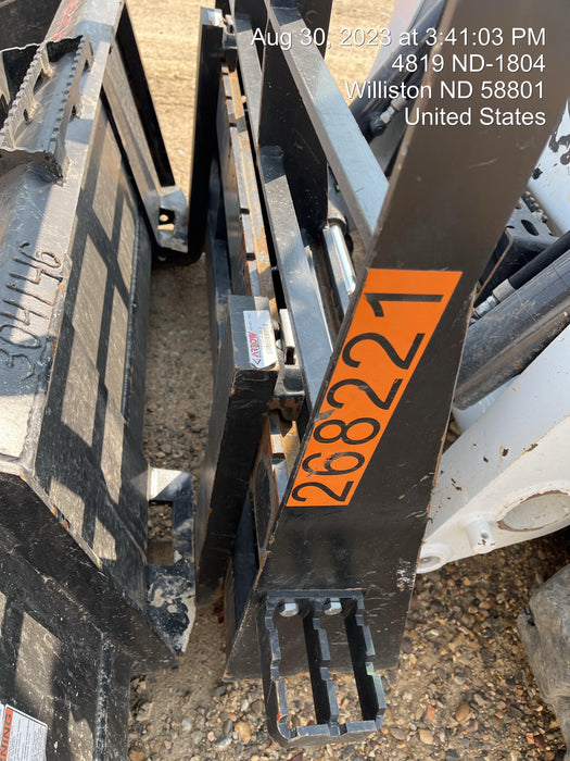 2022 ARROW MATERIAL HANDLING 48" Pallet Forks - Arrow