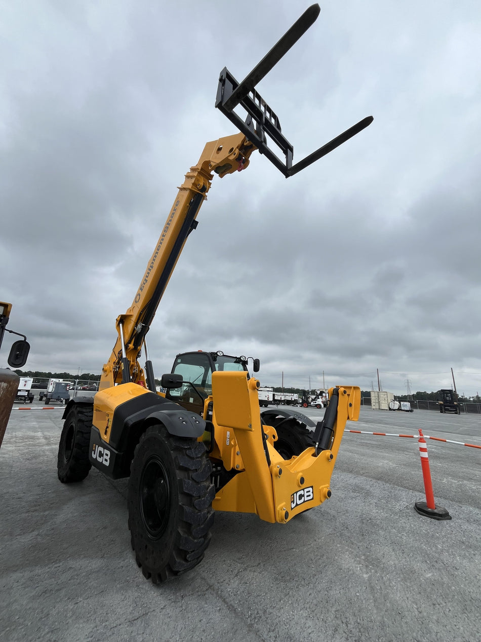2026 JCB 510-56