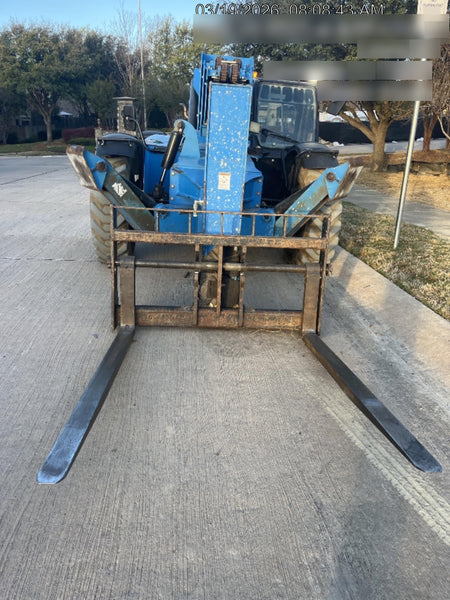 2018 Genie GTH-1056 Genie GTH-1056 w/CAB, Solid Tires, Work Lights, 60" carriage/forks, cab mesh, beacon