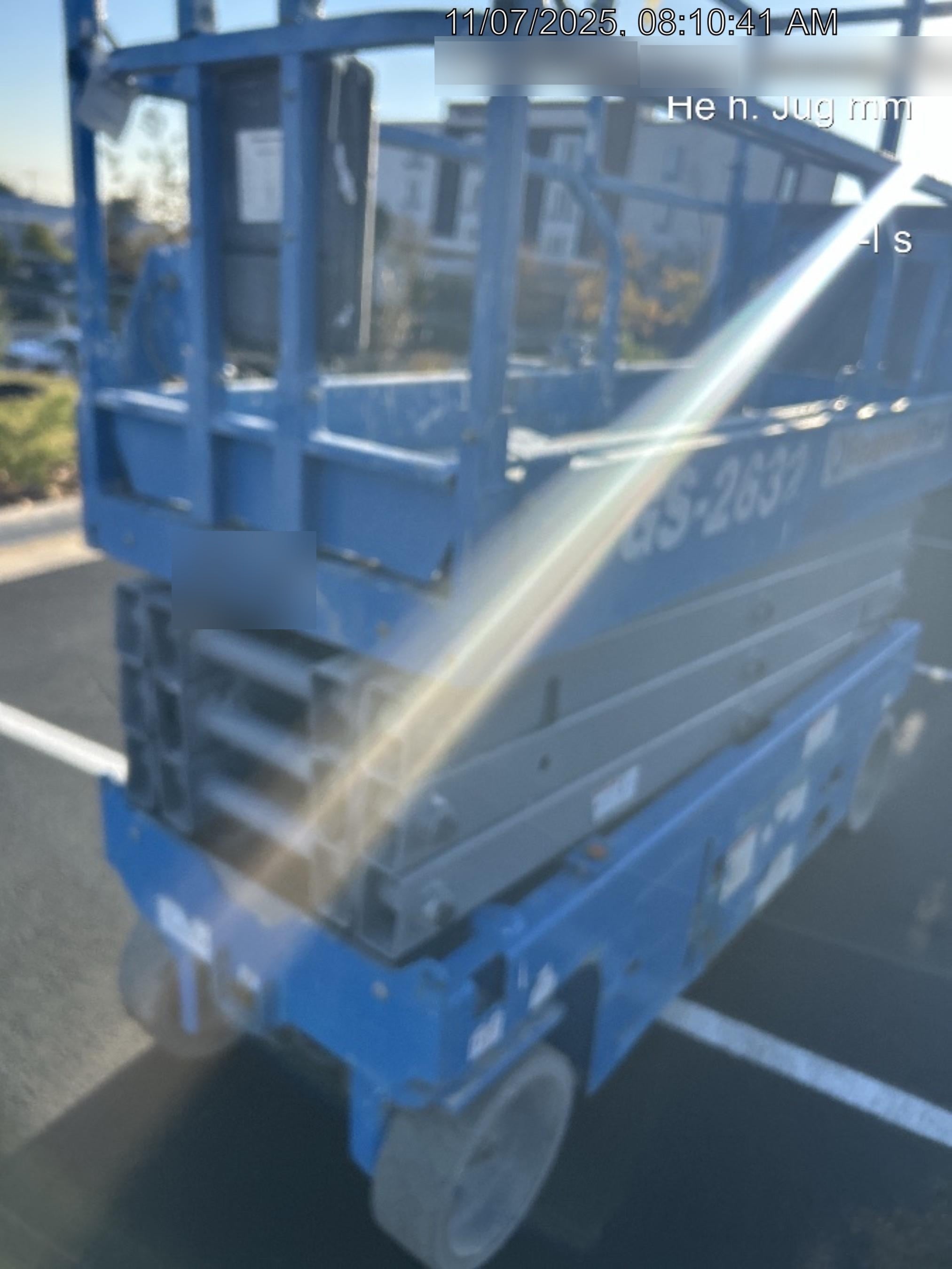 2019 Genie GS-2632 Folding rails with half height swing gate