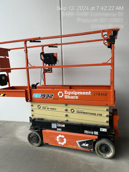 2022 JLG ES1932