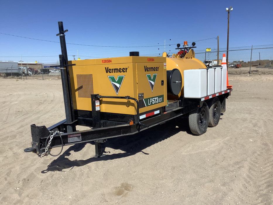 2020 Vac-Tron LP573XDT Tier 4 Kohler Diesel Engine, 500 Gallon Debris Tank w/ Hydraulic Tilt, two (2) 100 Gallon Water Tanks, Low Profile Torsion Axles (12,000 GVWR), Manual Jack Trailer