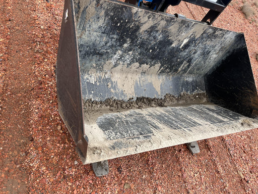 2017 SKYTRAK 70" Bucket, Telehandler 6k-7k