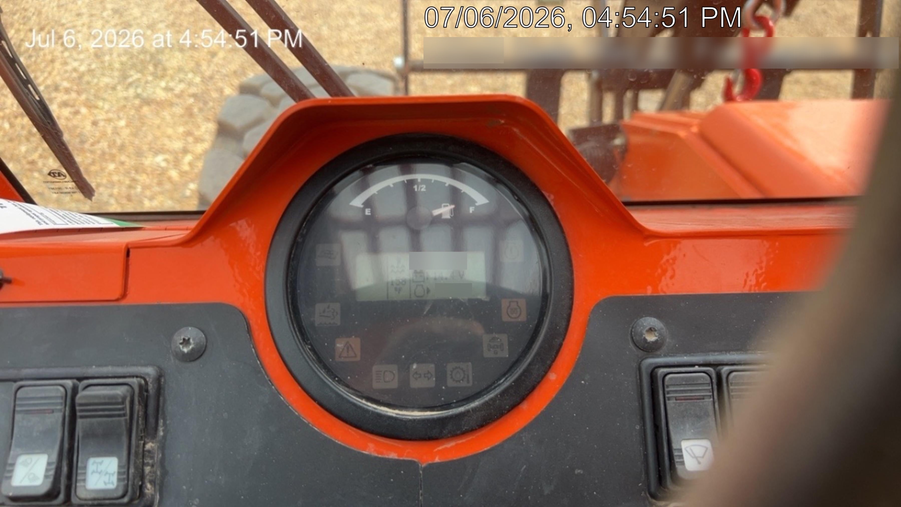 2023 SKYTRAK 8042