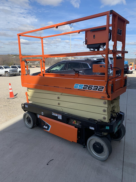 2022 JLG ES2632