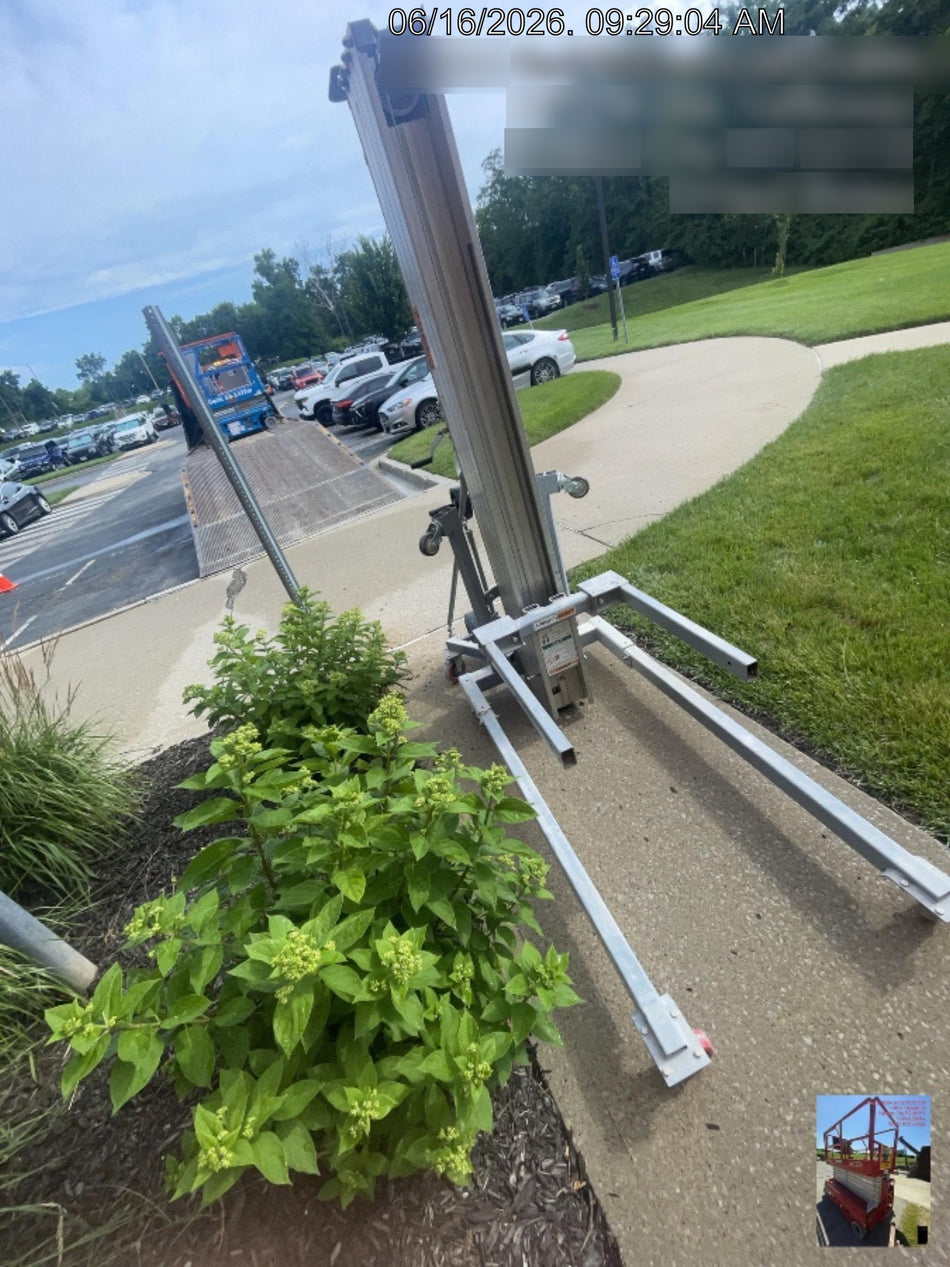 2020 GENIE SLC-24