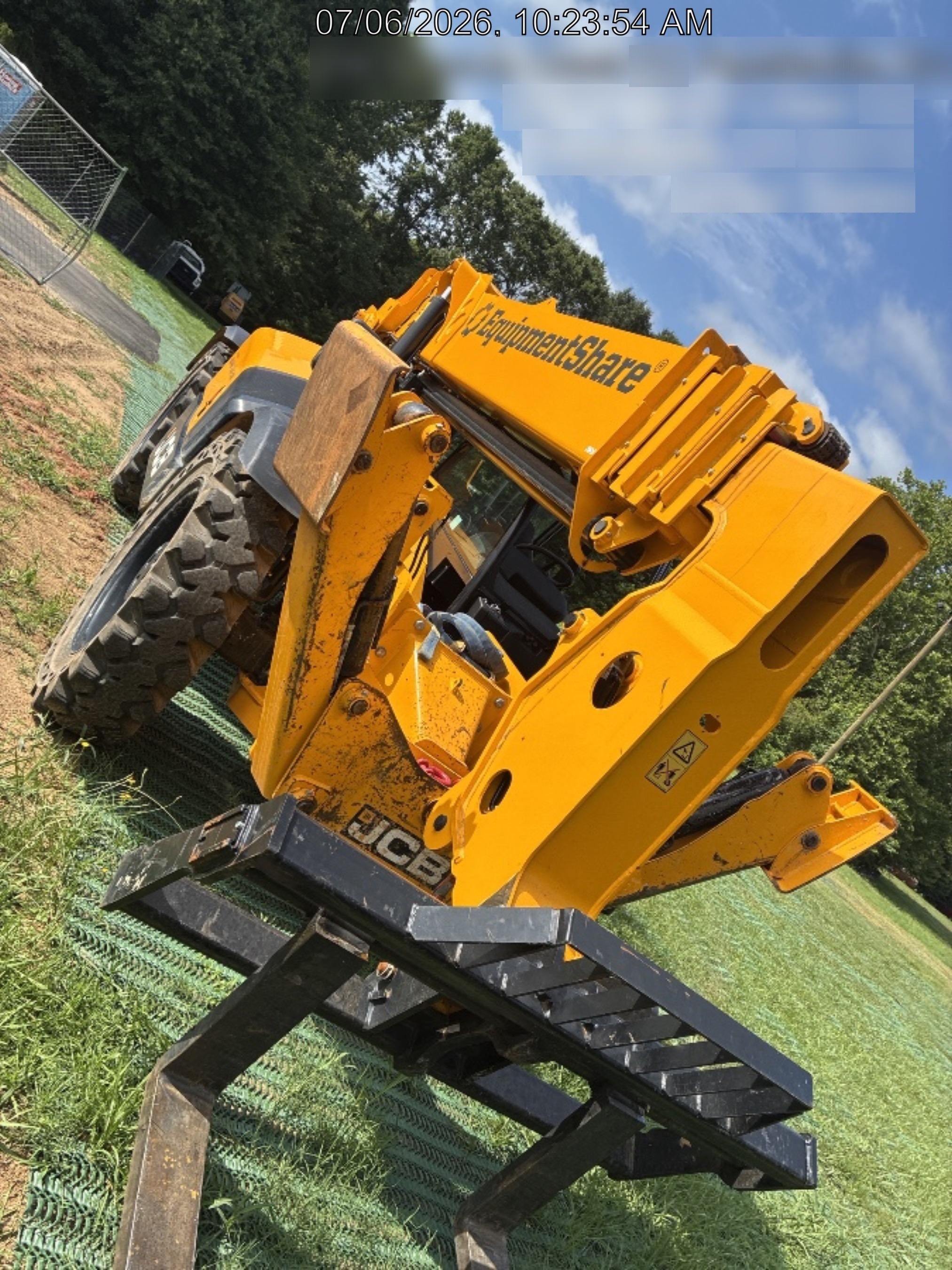 2025 JCB 512-56