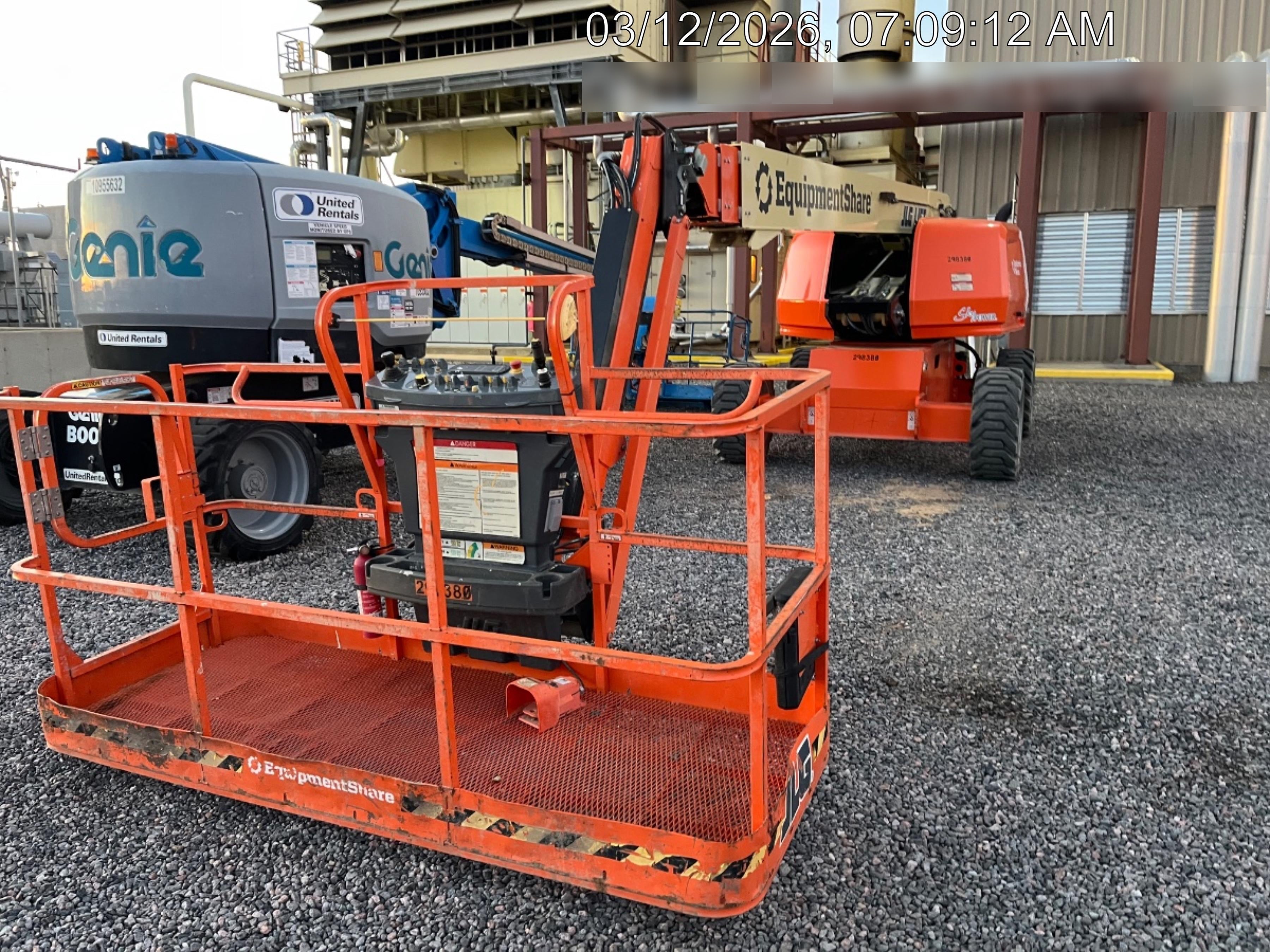 2023 JLG 660SJ
