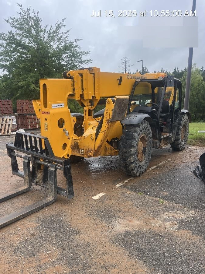 2023 JCB 510-56
