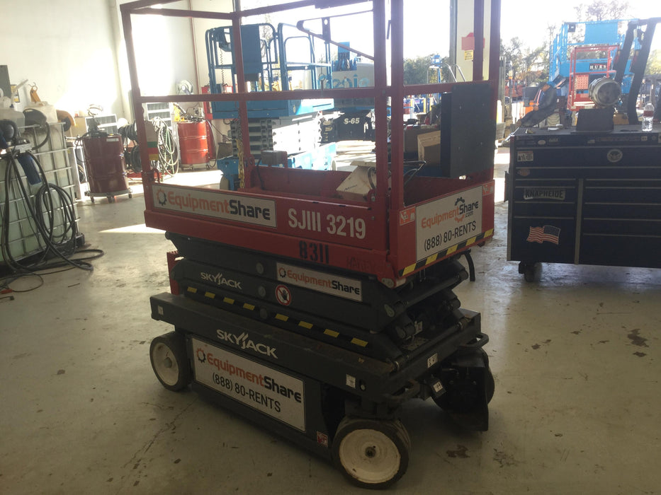 2018 SKYJACK SJIII-3219