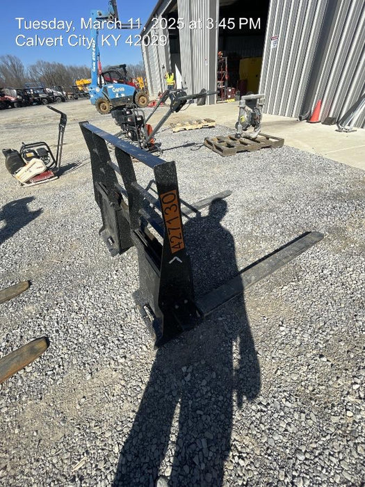 2024 ARROW MATERIAL HANDLING 48" Pallet Forks - Arrow