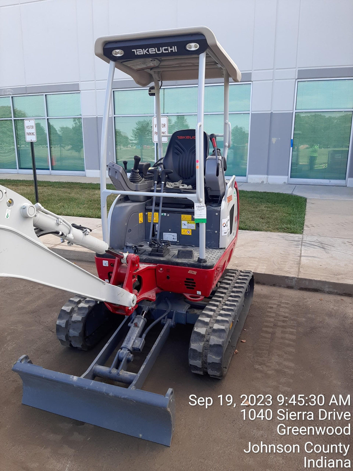 2023 TAKEUCHI TB20e