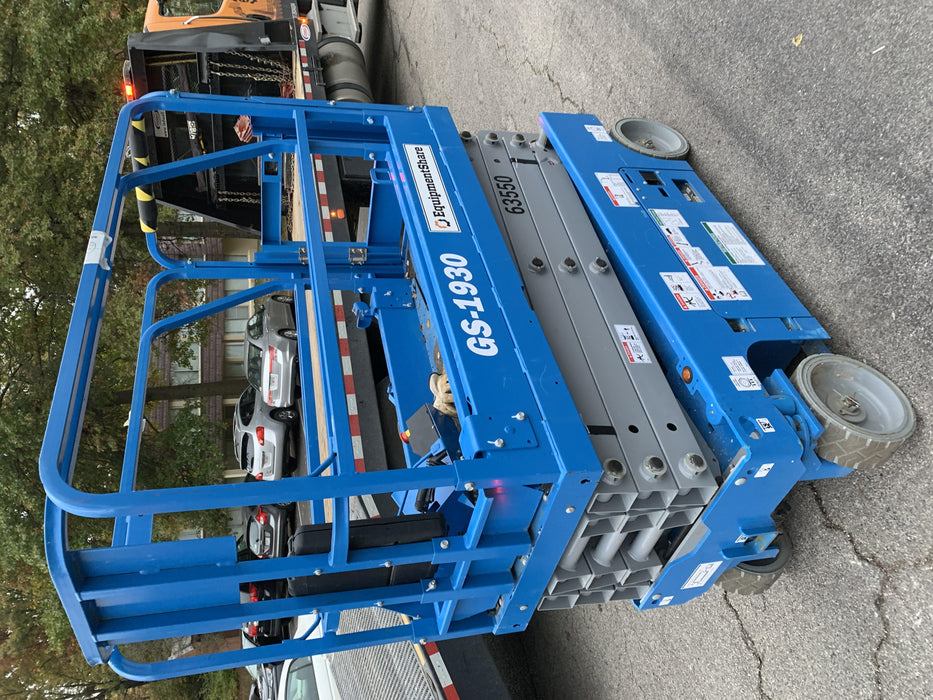 2020 Genie GS-1930 Solid Non Marking Tires, Beacon, Folding rails with half height swing gate