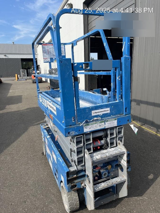 2019 Genie GS-1930 Half Height Swing Gate, 800W Inverter