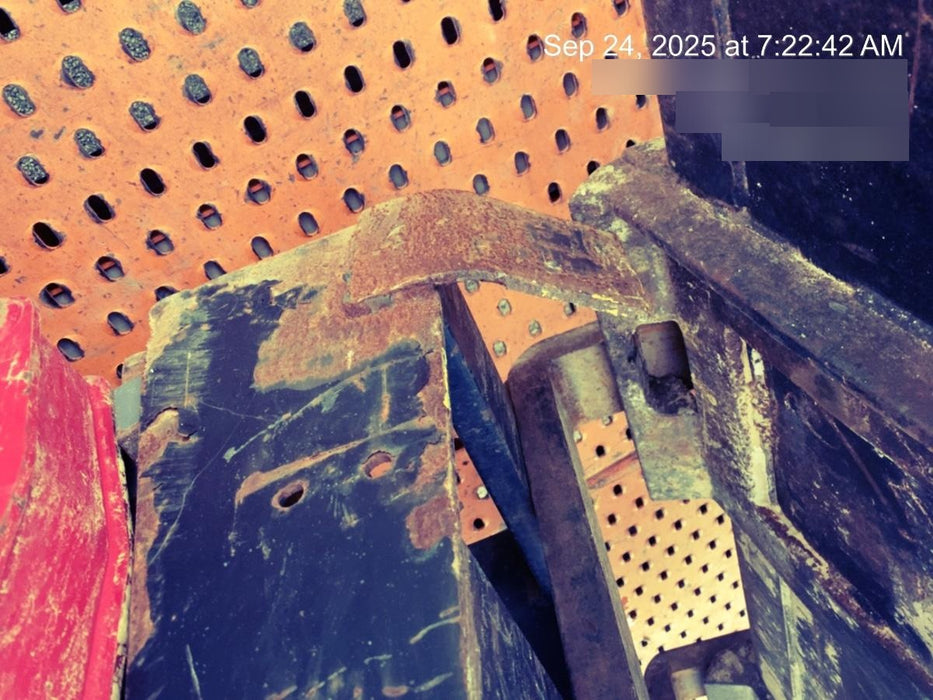 2022 ARROW MATERIAL HANDLING 60" Pallet Forks - Arrow