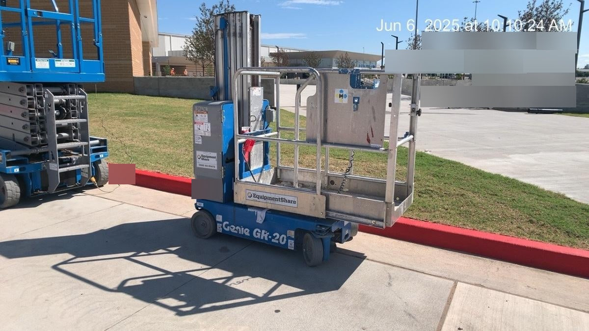 2019 GENIE GR-20