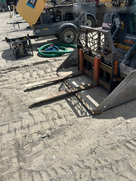 2021 PALADIN 48" Pallet Forks - Paladin