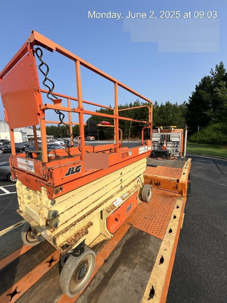 2016 JLG 3246ES