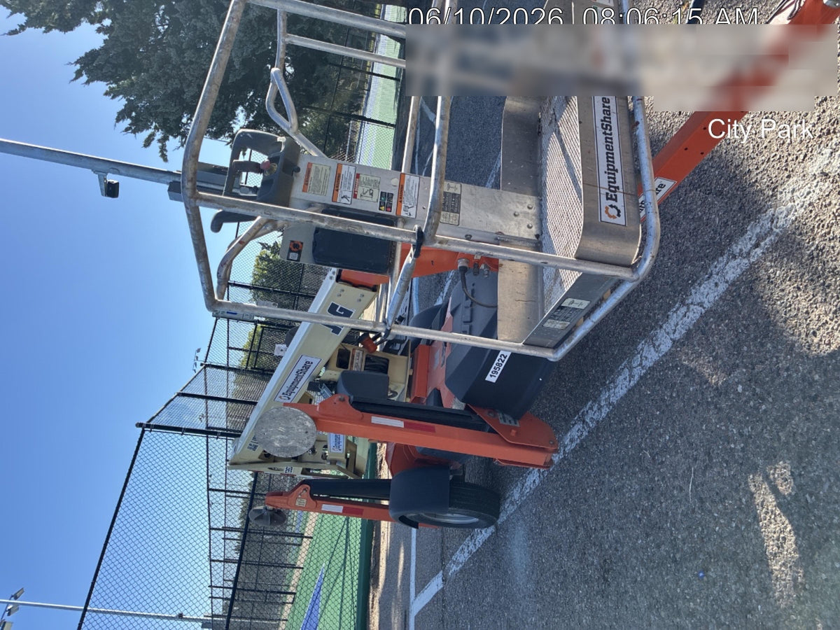 2021 JLG T350