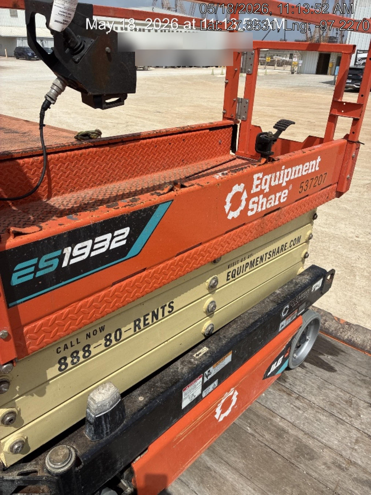 2025 JLG ES1932