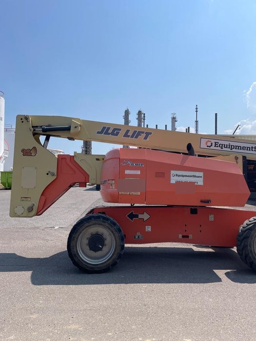 2019 JLG 800AJ