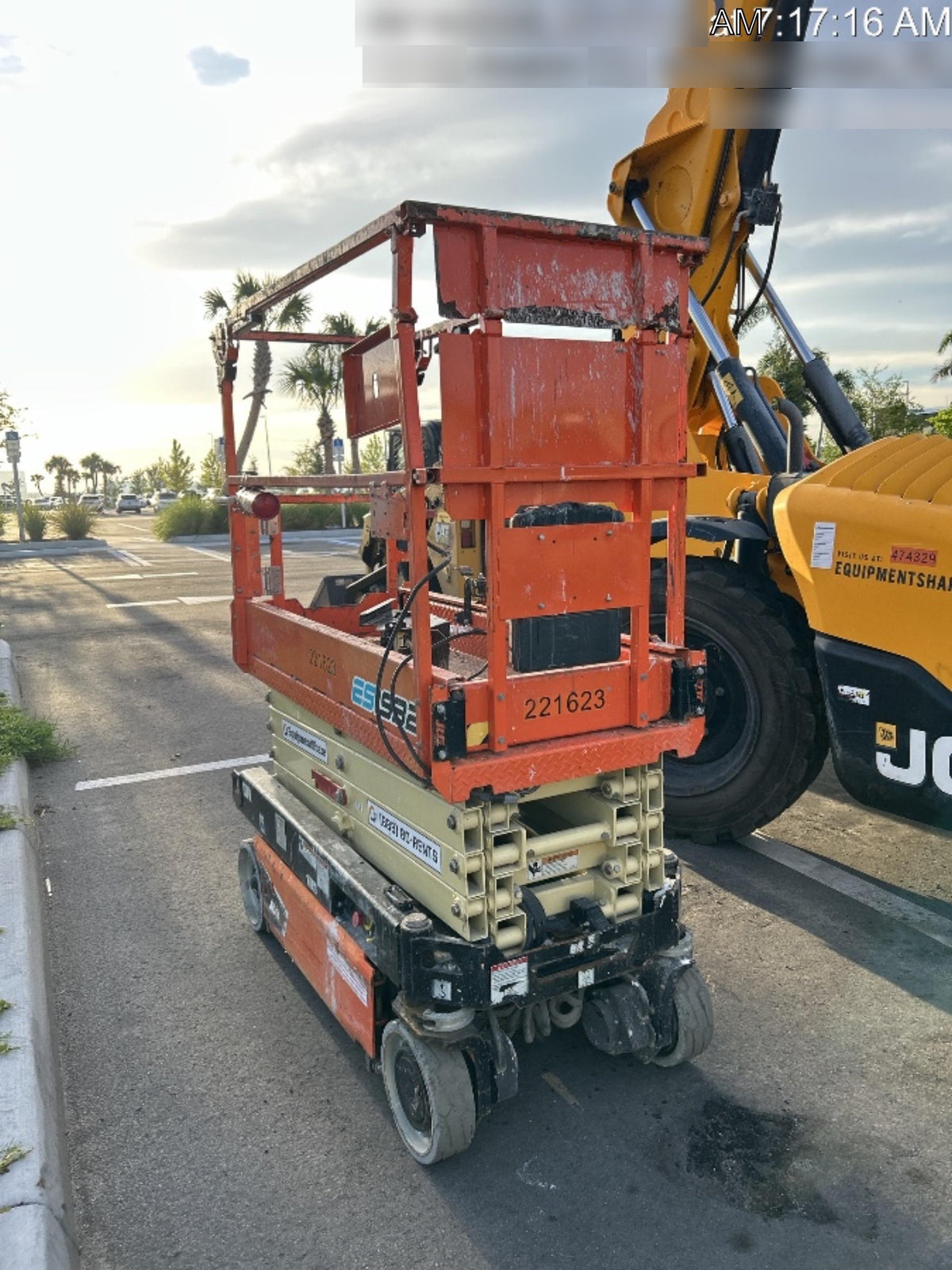 2022 JLG ES1932
