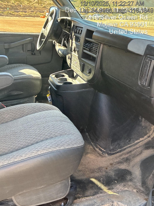 2025 CHEVROLET Express Van - Rental