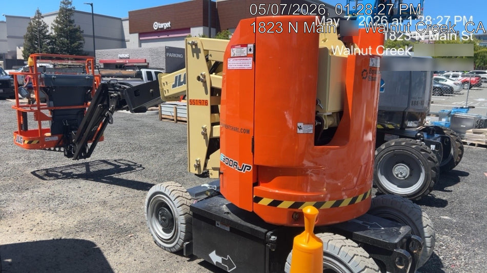 2025 JLG E300AJP