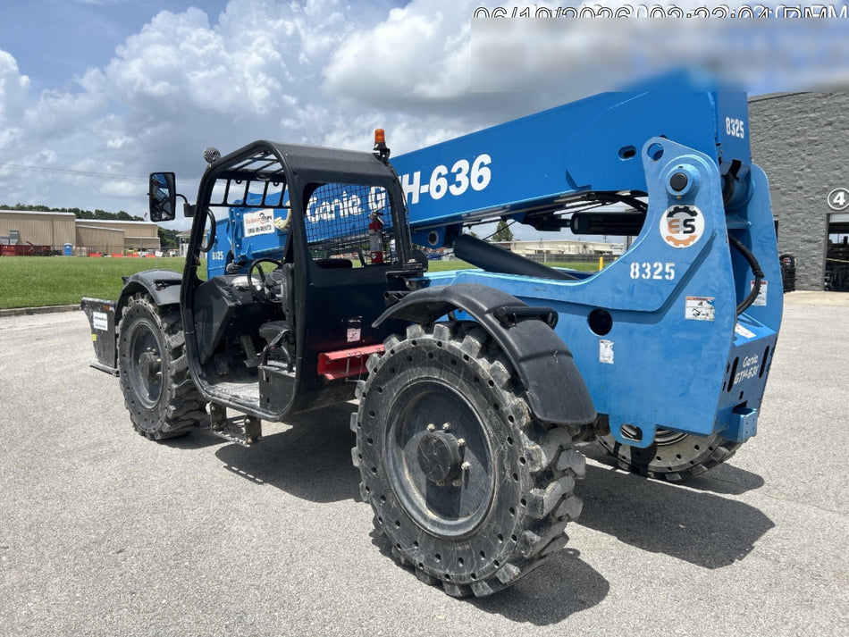 2018 Genie GTH-636 Genie GTH-636 w/Open ROPS, Solid Tires, Work Light/Beacon, 48" Carriage and Forks